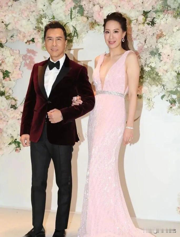 娶妻果真要娶贤！不信你们看看甄子丹就知道了，甄子丹好不容易扭转的风评差点