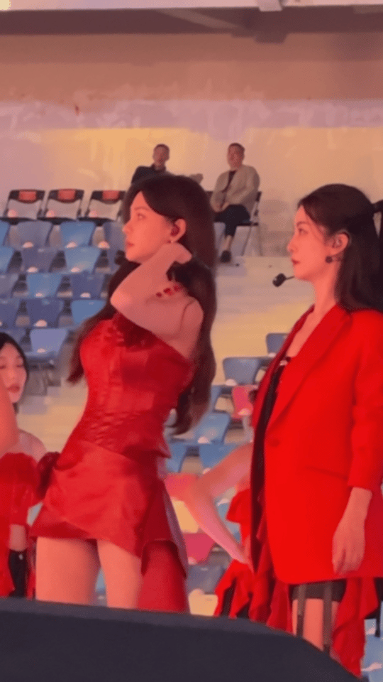 沈梦辰超短裙沈梦辰这超短裙造型，直接美出圈。完美勾勒身材曲线，气场瞬间拉满，一