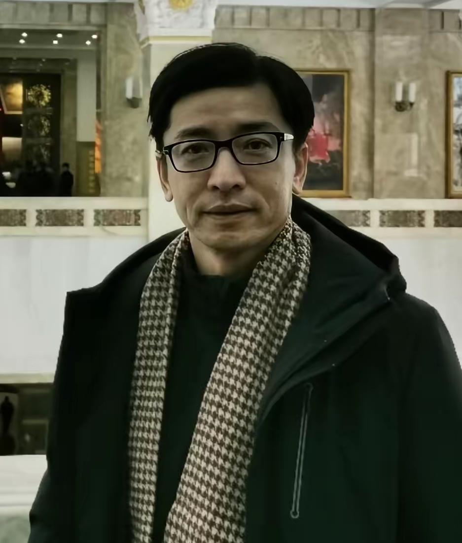 演员王鑫主动投案自首看到这条消息，我简直不敢相信自己的眼睛要知道王鑫不只是一