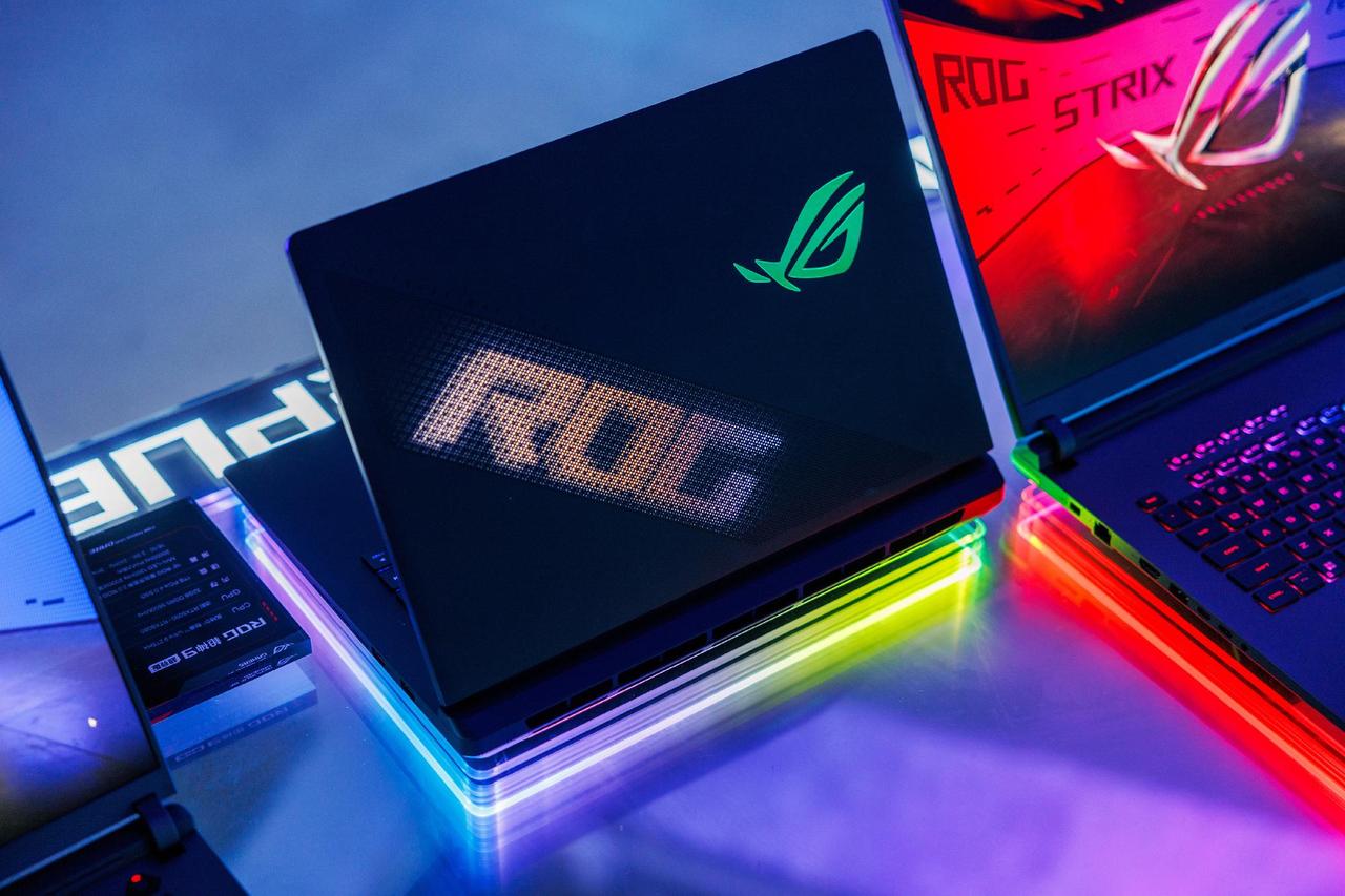 RTX5090游戏本机皇炸场！ROG枪神9超竞版倒计时！等了整整两年！NVI