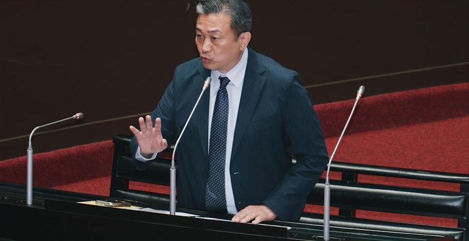 傅崐萁：过去战争都由国民党打胜，才有今日繁荣的台湾台“立法院”昨天决战军购案，