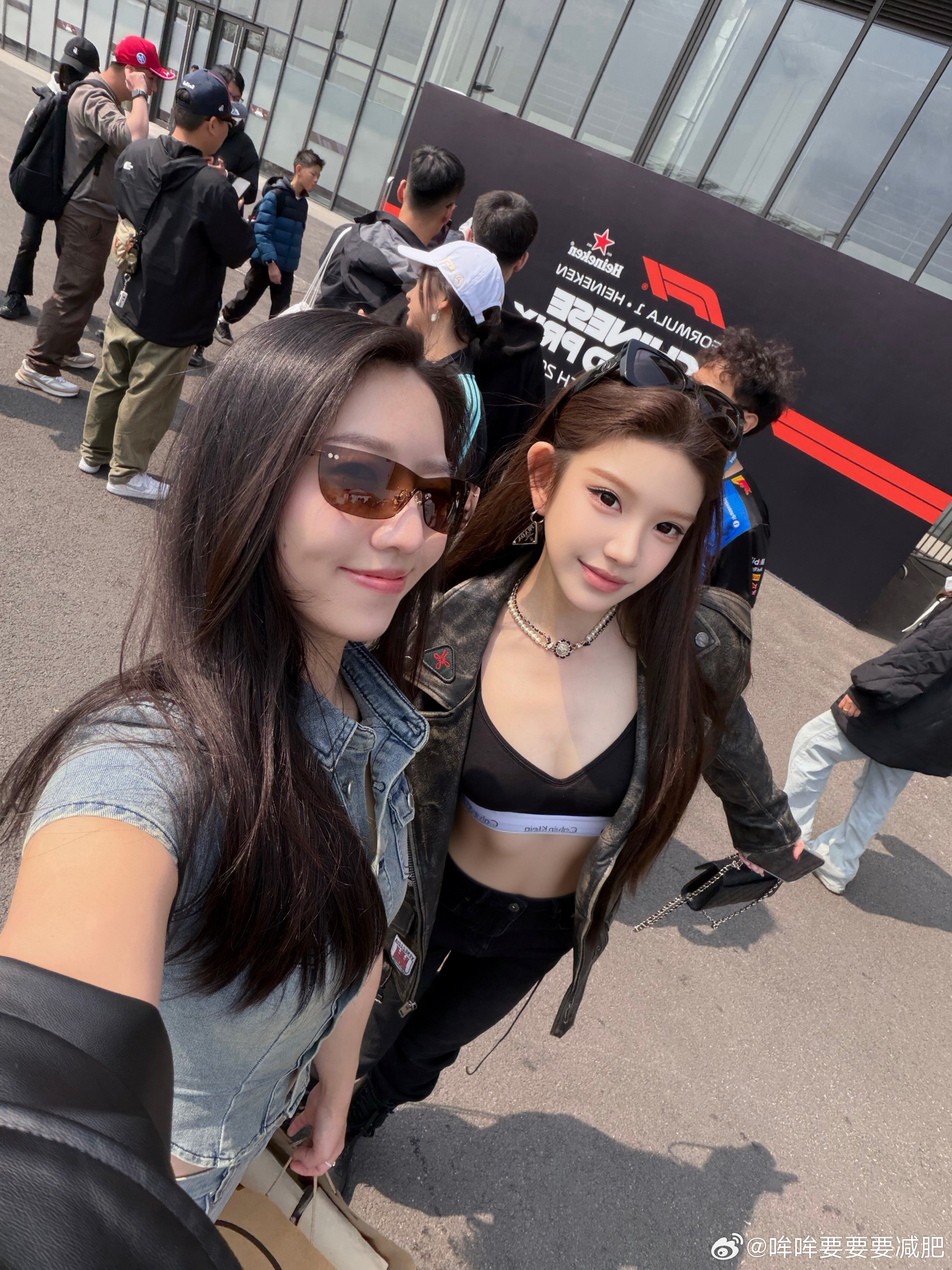 霆锋好帅天天笑的合不拢嘴最爱的都在身边上海·上海国际赛车场-旅游景区