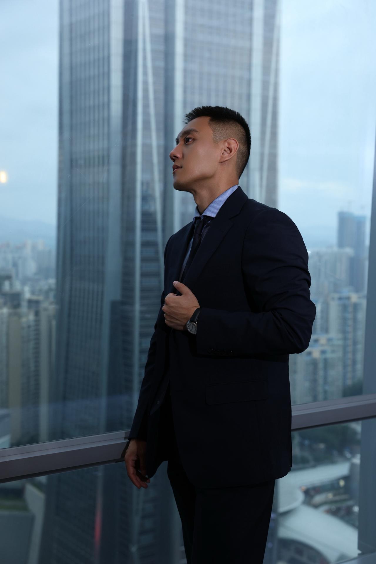 喜欢正装的感觉西装造型行政商务男西服杀