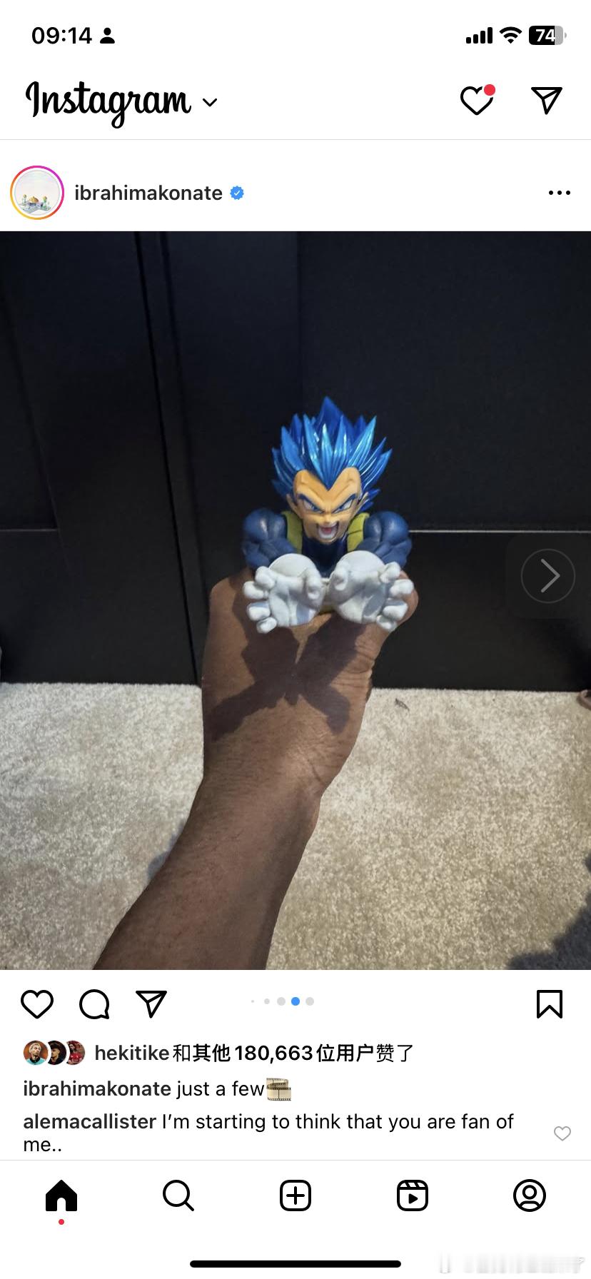 科纳特展示他的纹身和手办还拍了麦卡麦卡留言：我开始想你是我的粉丝了利物浦