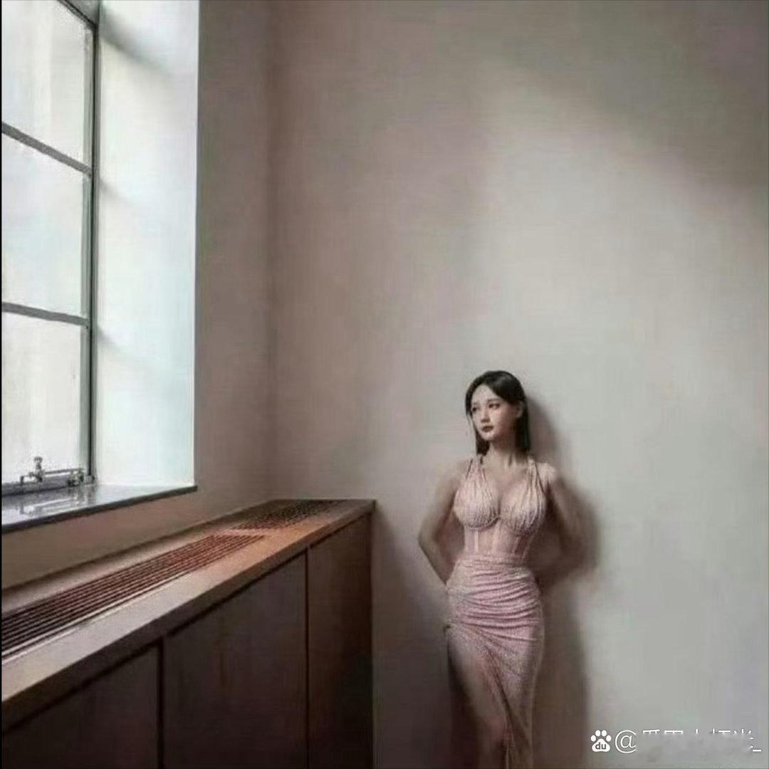 李一桐身材比例真好～