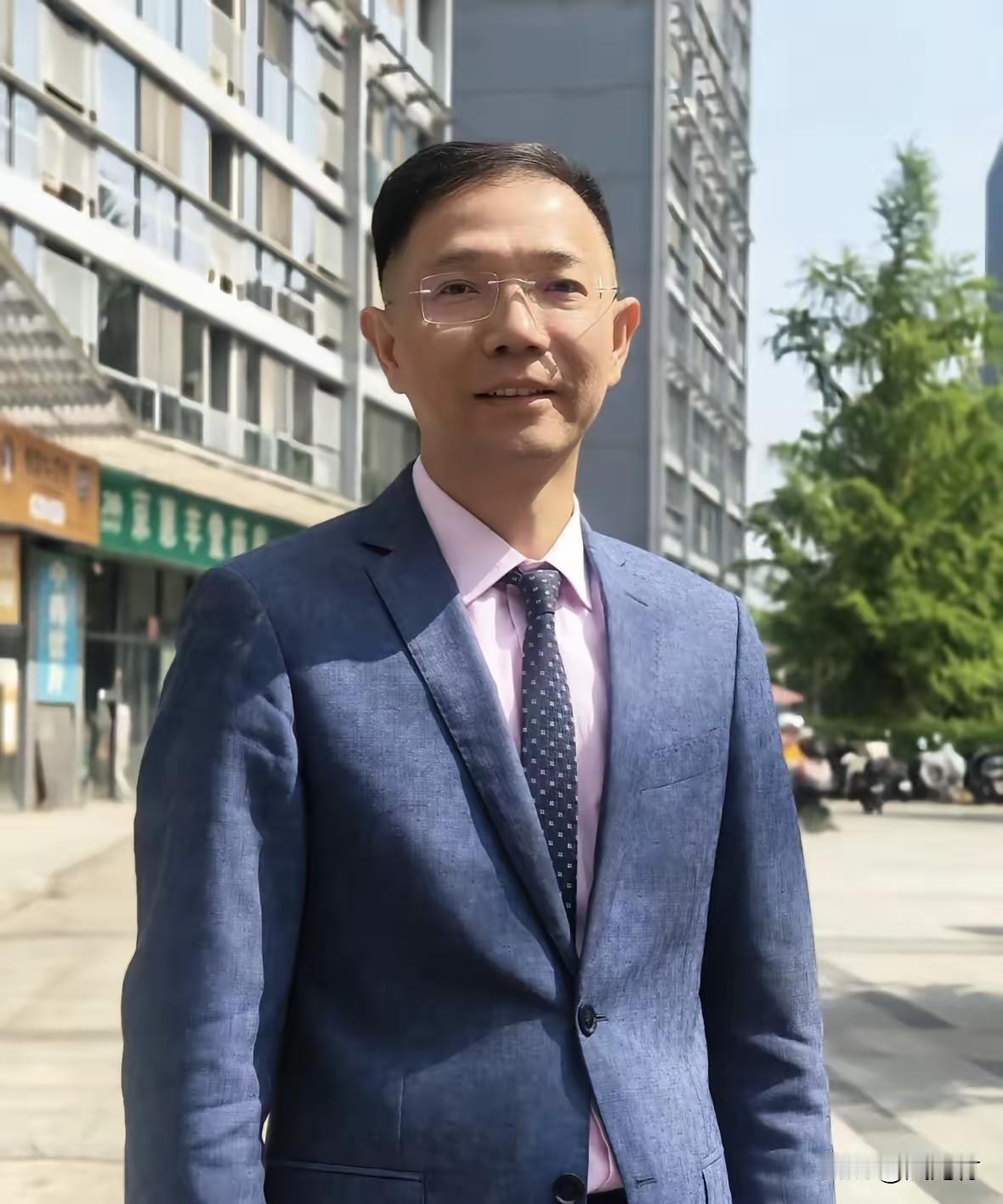 李圣律师没想到，我也没想到，全国人民都没想到。李律走出法庭的那一刻，神情大变