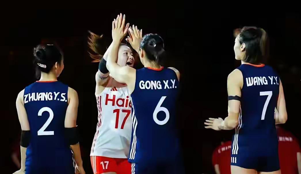 中国女排总教练赵勇不用朱婷伤势重，袁心悦世界第一高度又是优秀人才，哪怕站在那里也
