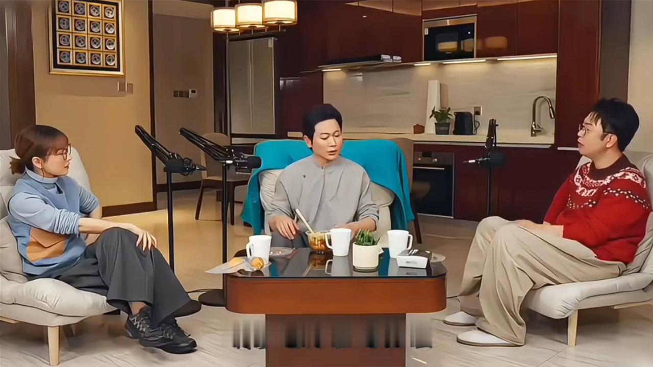 孟鹤堂给于谦当三年助理，少走十年弯路，别人靠摔跤长大谦大爷直接教你走！孟鹤堂在吴