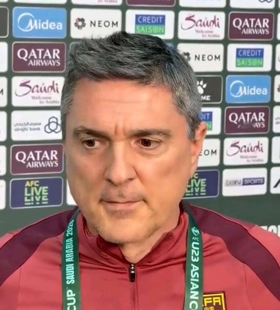 主教练安东尼奥向记者透露了U23国足面临的最大问题。在U23亚洲杯半决赛的赛前