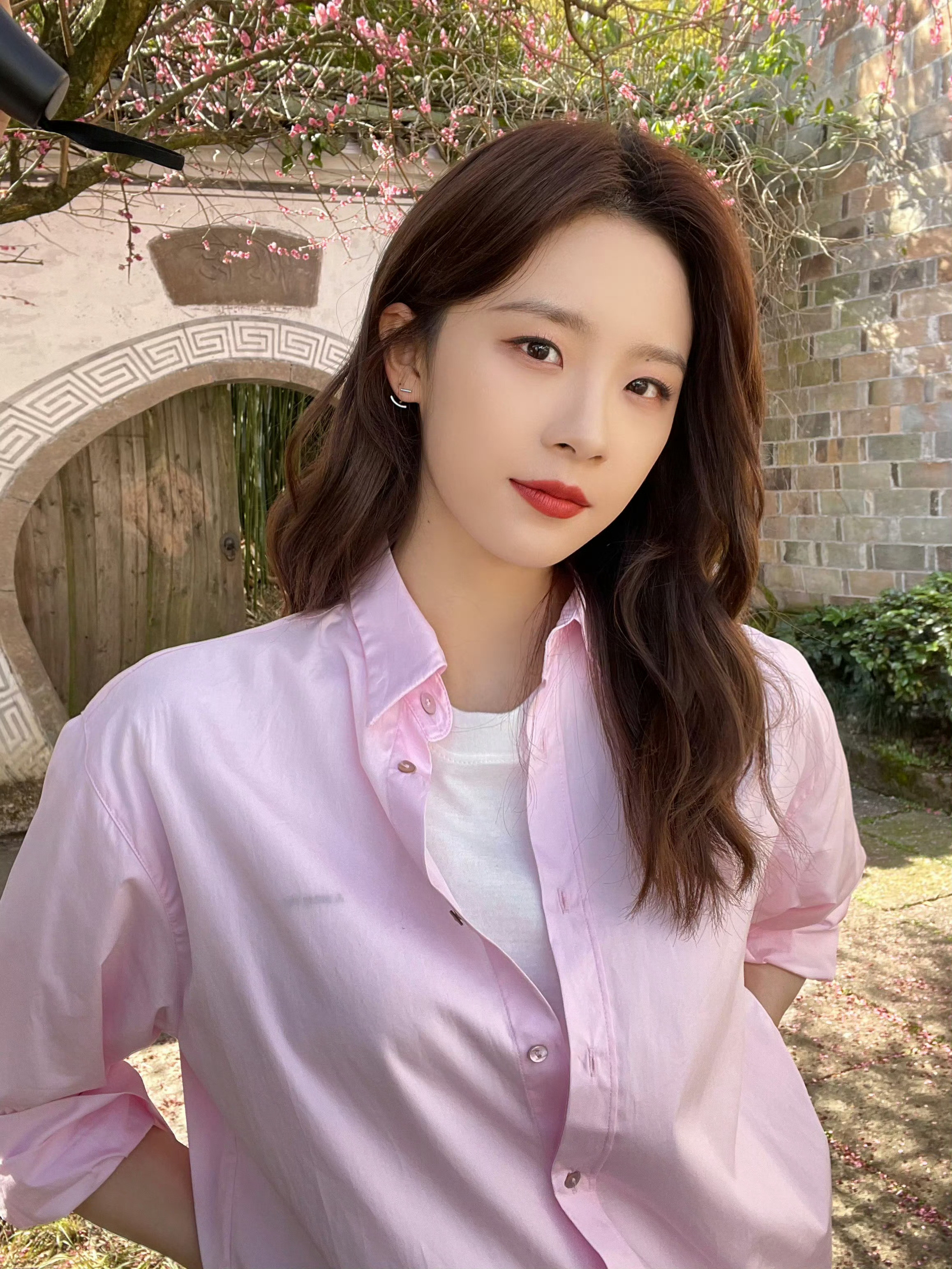 我喜欢的短剧女演员柯颖，终于能混到长剧的女二了，虽然也不是什么大IP。同一个剧出