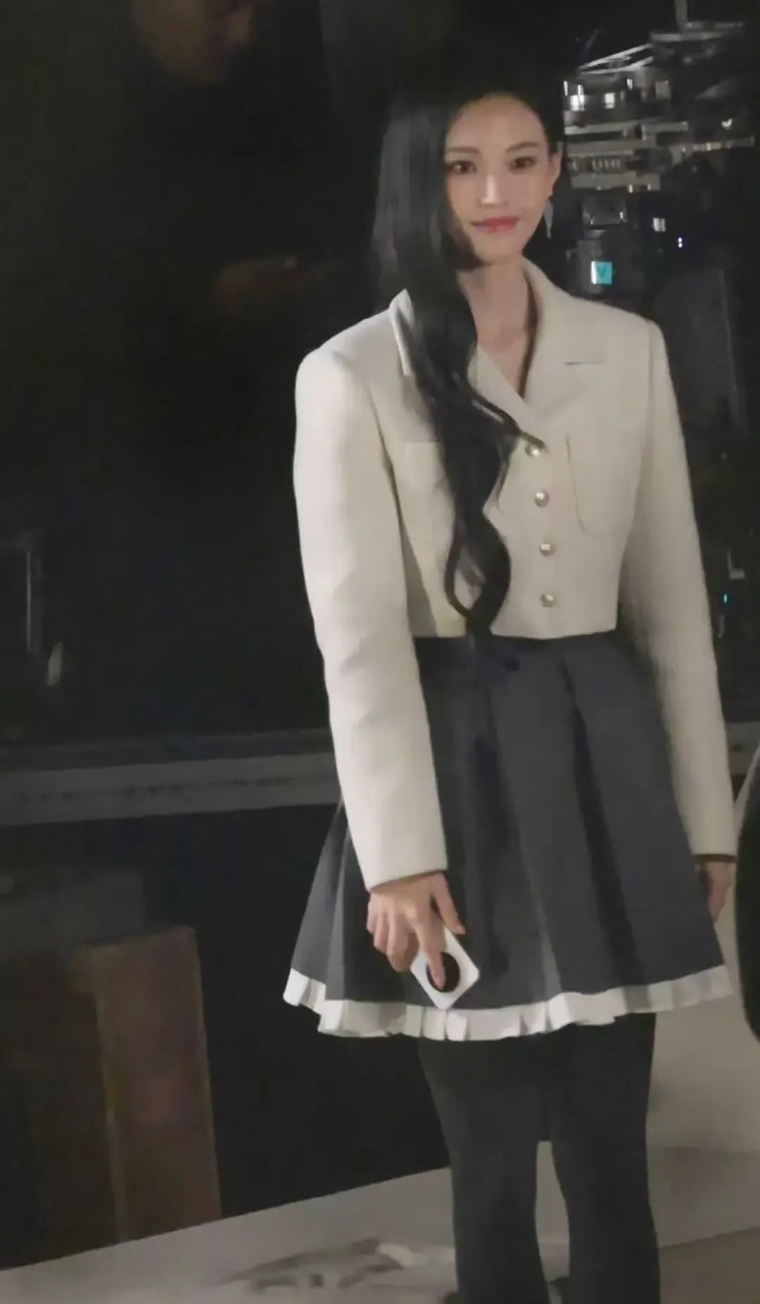 内娱现偶的服装师是不是真没招儿了，不会穿搭就一切从简是吧，不二之臣里女主的穿搭咋