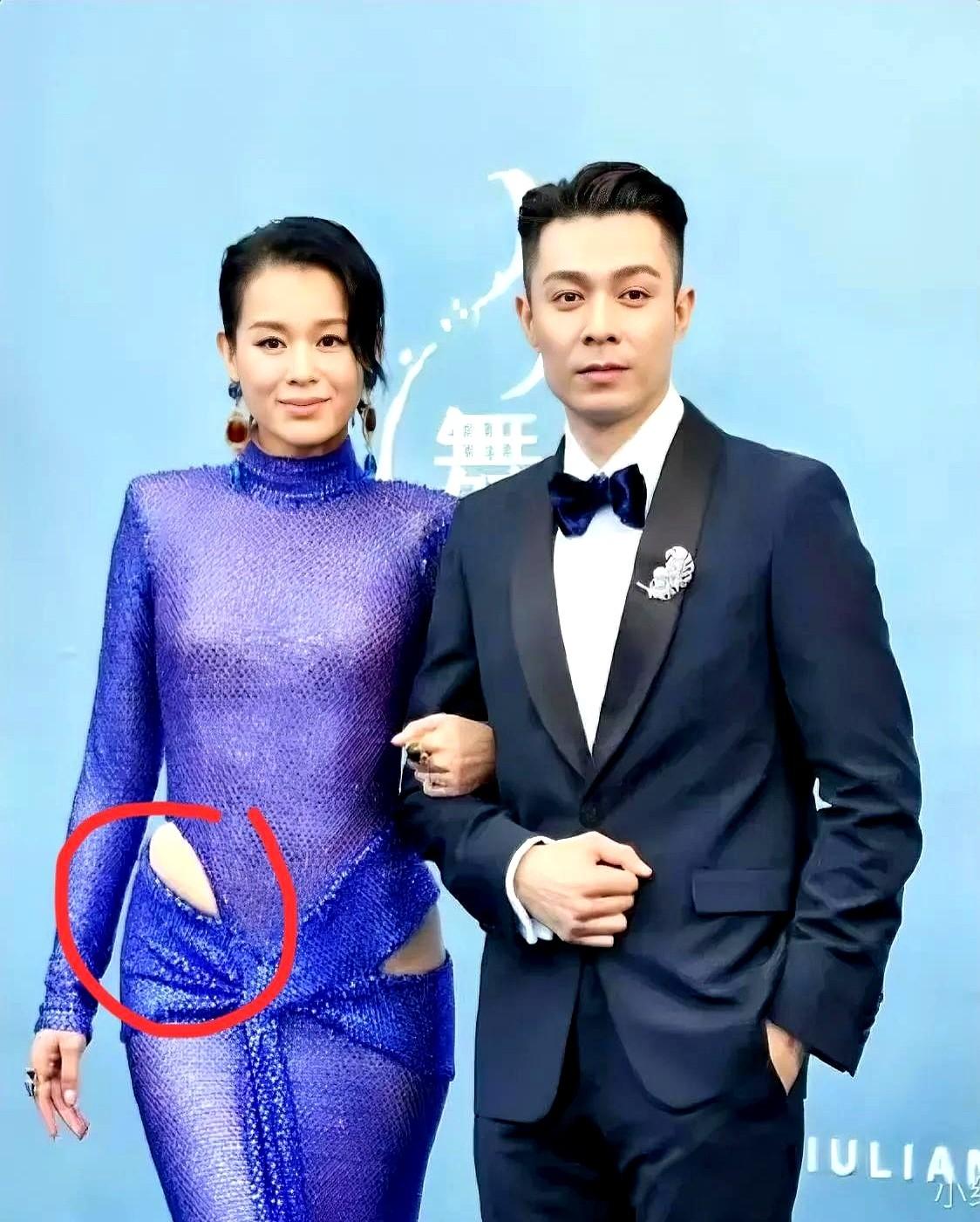 胡杏儿最近在老公李乘德的生日派对上搞了个大动作！现场视频里她先和男性友人来了