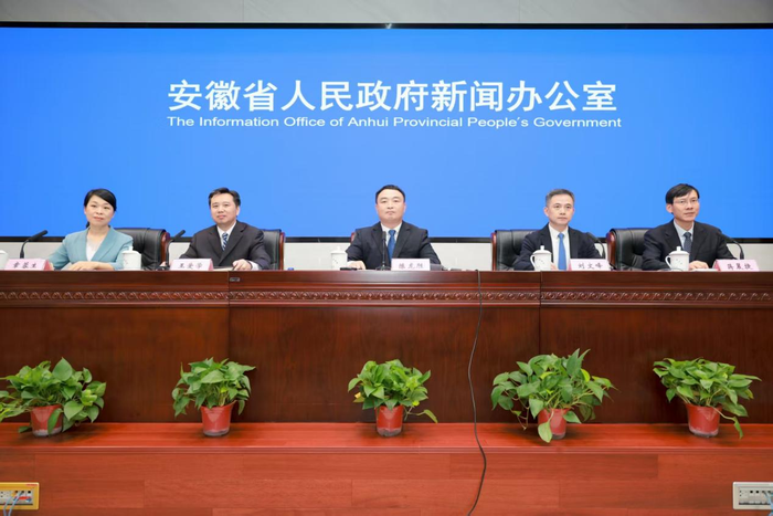 算力突破3.7万P: 安徽发布“人工智能+”政策2.0