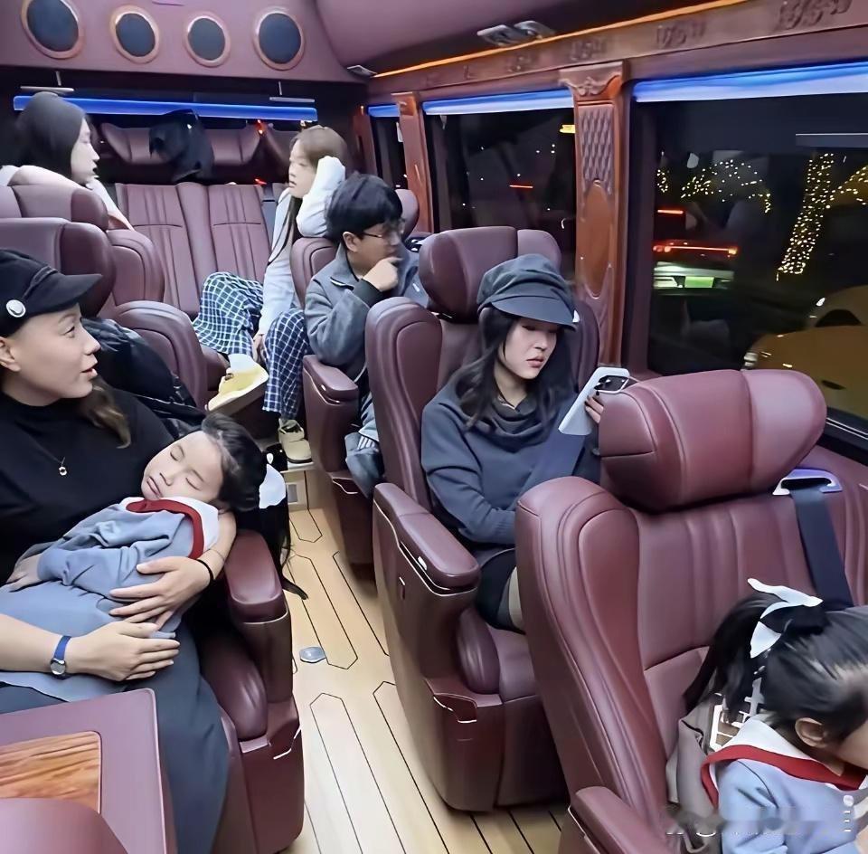 为啥要拼命挣钱，大家看看这图就明白了