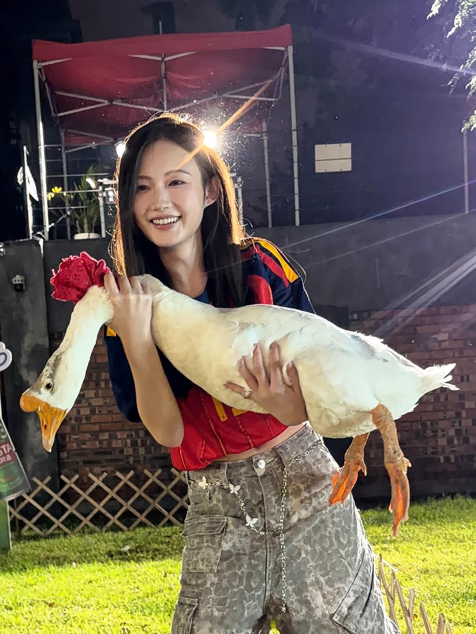 恭喜西班牙🇪🇸！VamosEspaña西班牙冠军（看一下本女正抽象抓大鹅