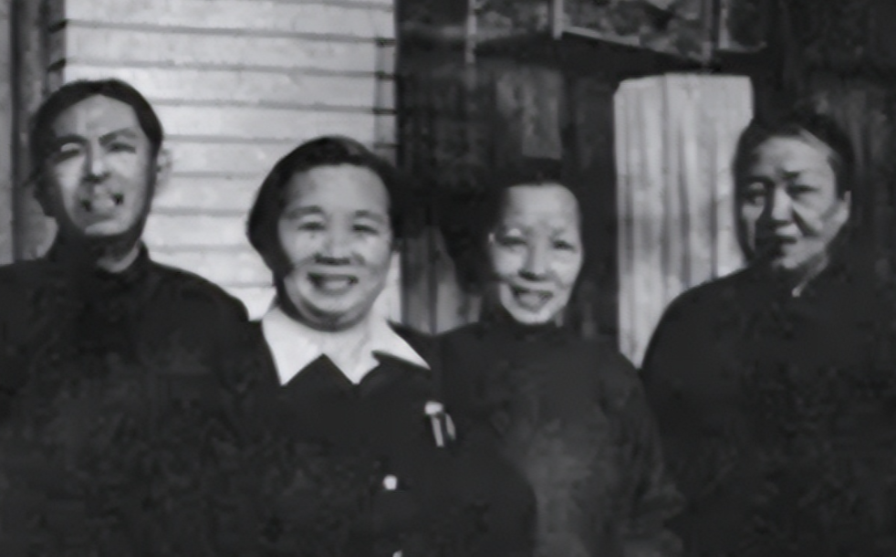 1937年，青海西宁，已经是马家军师长的马继援，怒气冲冲地杀到玉石公馆，将手枪拍