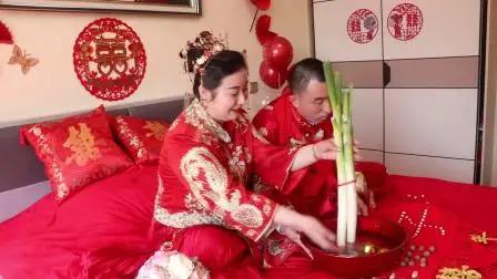 全网心疼！28岁新娘哭崩：筹备数月的婚礼，敬酒时宾客全走光河南信阳固始28