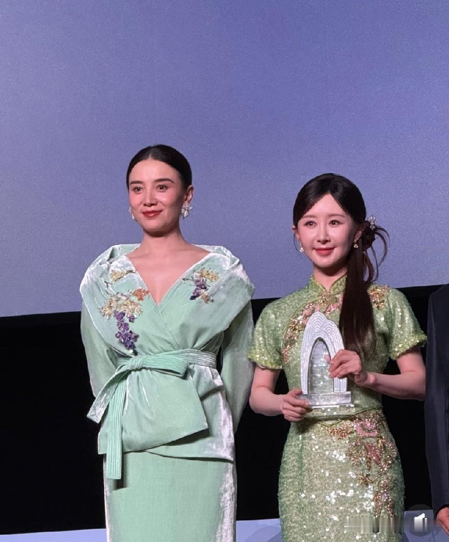 有个事我真想不明白，为什么女明星们都喜欢整容呢，你看，舒畅。最近她和宋