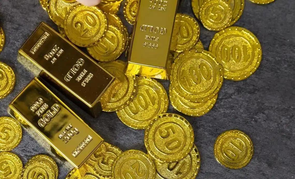 历史上有两次黄金白银暴涨结局都挺惨烈。 上世纪70年代末到80年代初，也就是