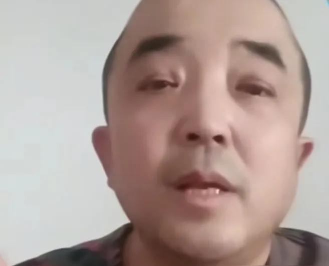 邦子这事儿看着像是自己没蹭上饭急眼了。马三岭这些年给杨议站台可不是嘴上说说，跤馆