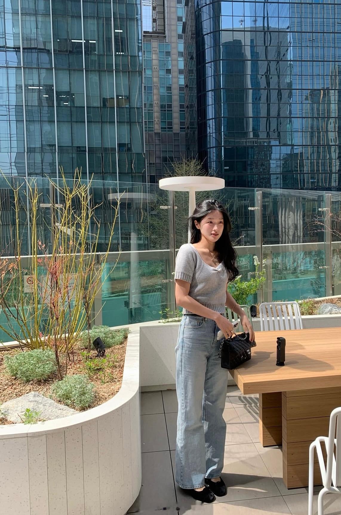 穿搭分享连续更新第2785天韩国时尚女生日常搭配韩系穿搭超能新星汇新星v计划开