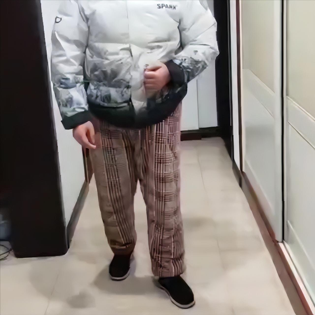 从“迈步都难”到“越走越稳”：脑出血偏瘫也能获得新生收到朱先生发来的视频，打