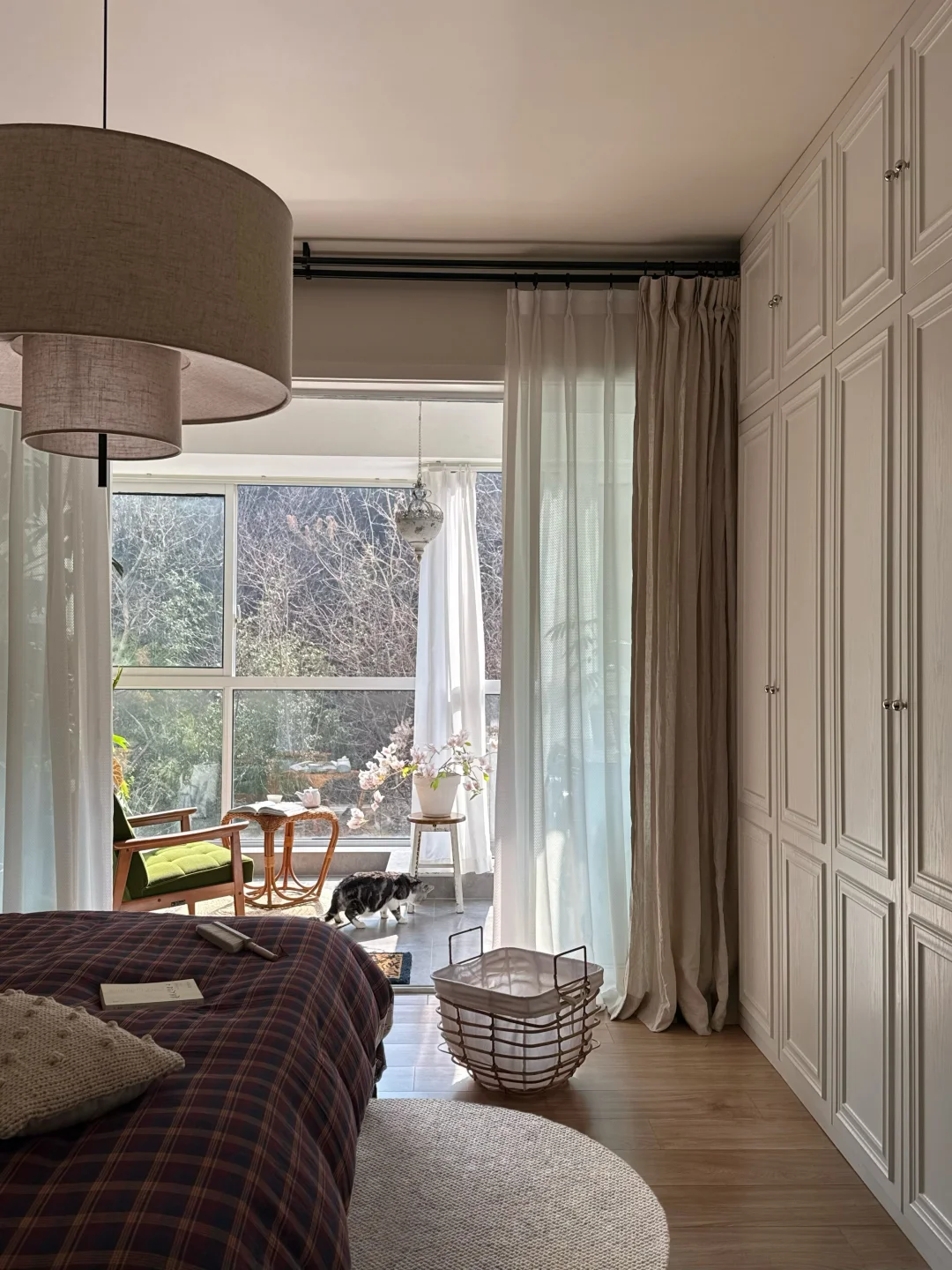 山脚下干净治愈的复古风卧室🛌