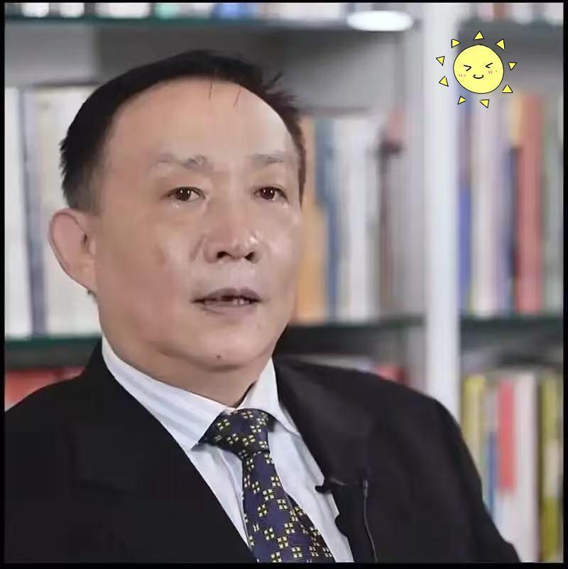 刚刷到卢麒元聊“十五五”的一个切片，后背甚至渗出了一层冷汗。居然有人动了把水