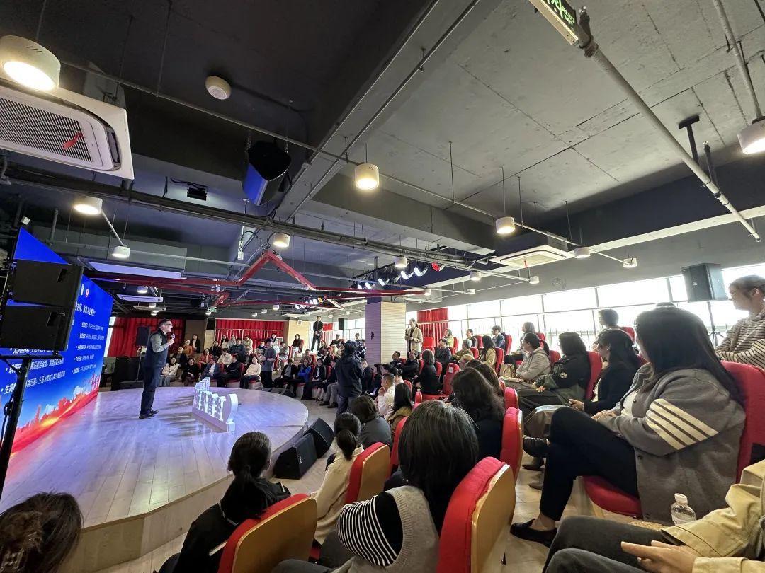 近年来，关于中国生育政策的调整似乎成了热议的话题。尤其是在2026年1月1日