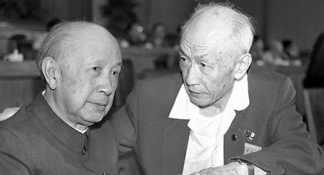 从1979年至1986年，钱学森先生连续3次拒绝美国!连中央领导出面劝都不行!钱