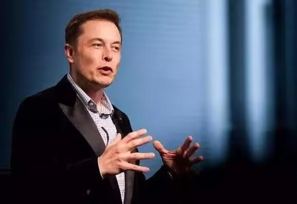 马斯克神预言应验！一年前预警“抢变压器”如今全球疯抢中国成救星马斯克这张嘴