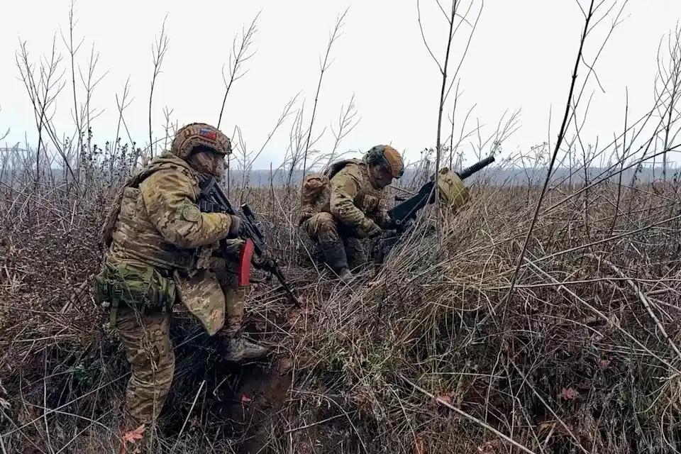 俄军全面控制卢甘斯克！乌克兰的遮羞布，彻底扯掉了。不装了，不演了，虚假的体面