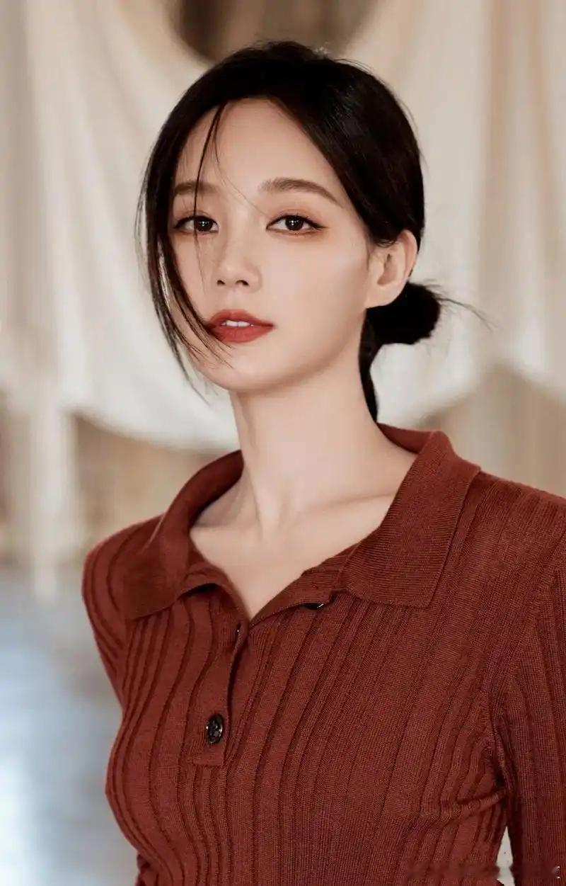姐姐最适合这个颜色李一桐