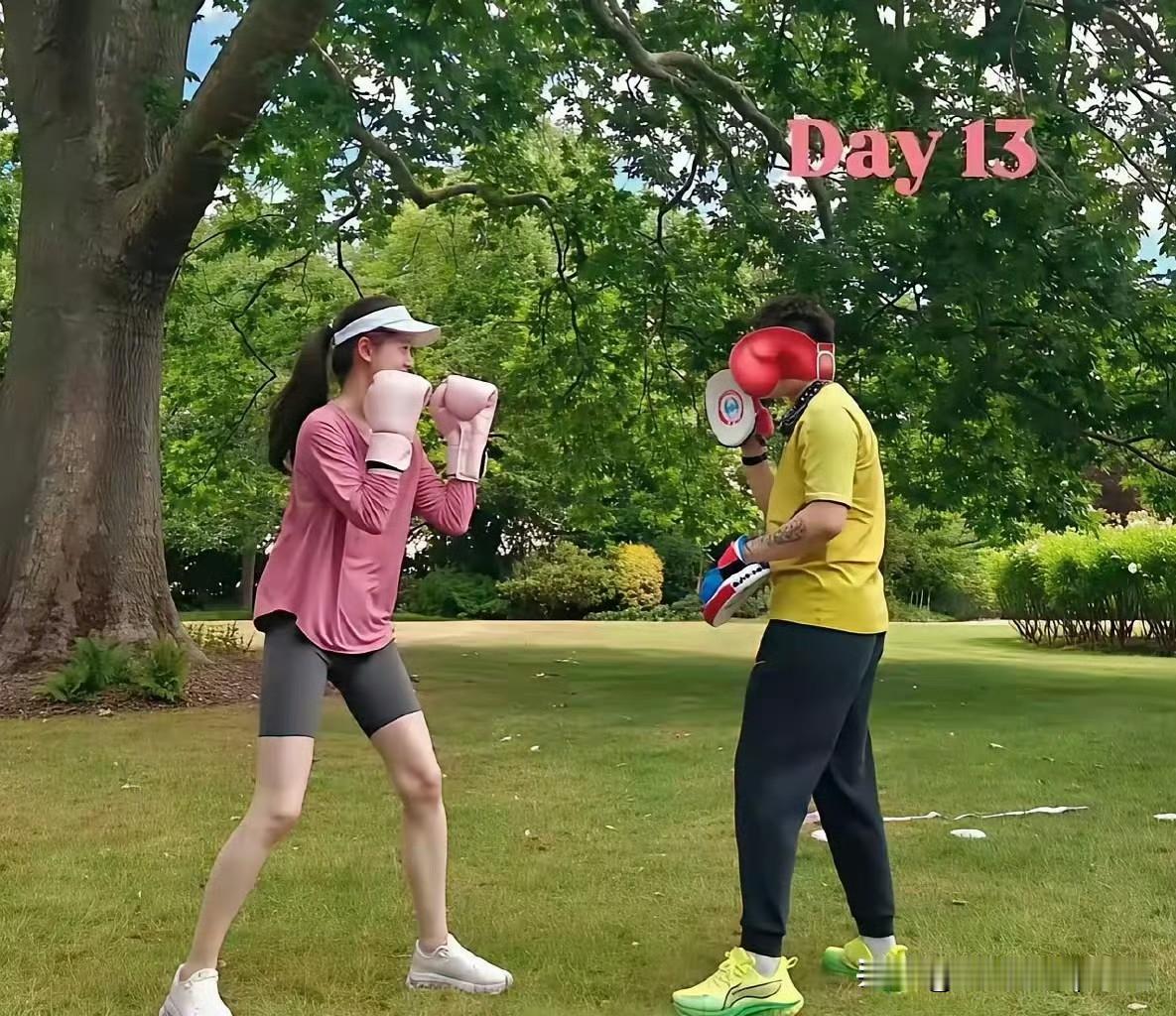 章泽天这自律真是服了，健身爬山轮着来，素颜能打是真的强。不过说实话，这种“顶级