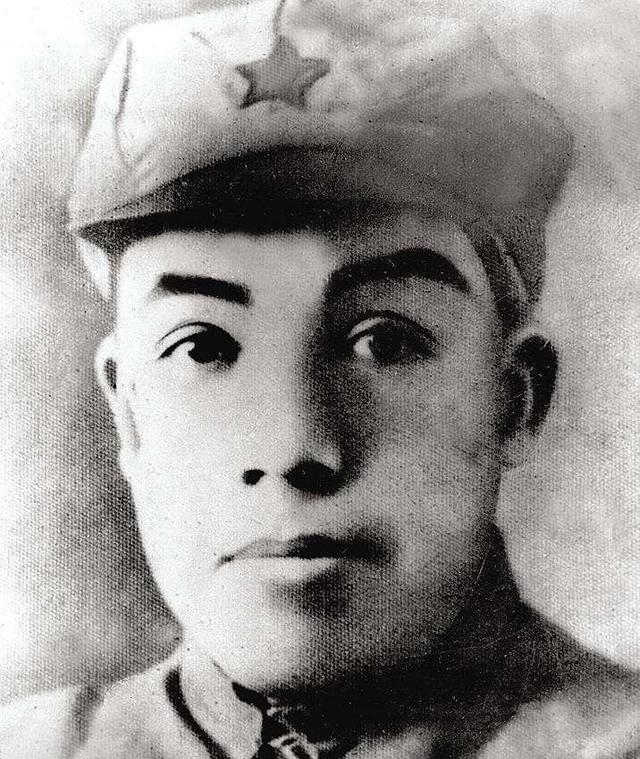 长征时红军经费从哪来？1945年，毛泽东手握一把算盘，流下了眼泪在很多人眼里，