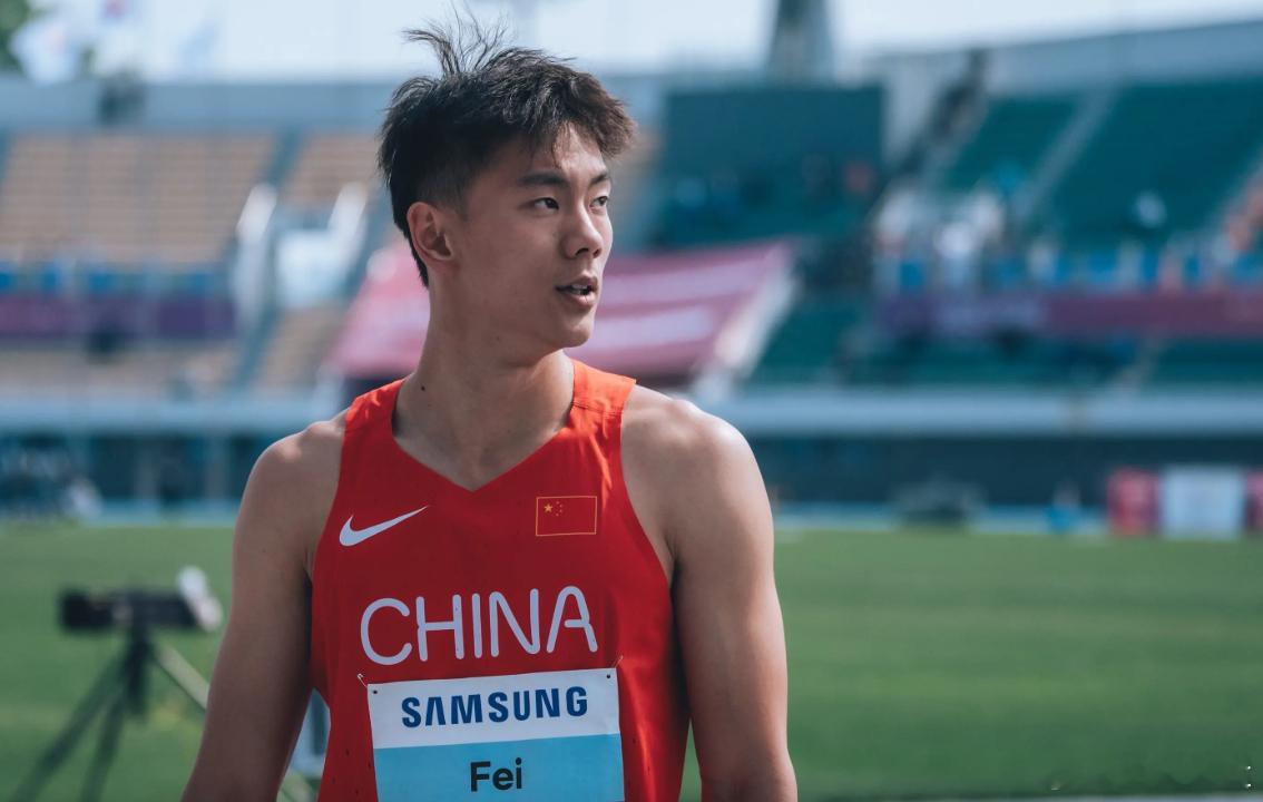 费翔打响世锦赛男子十项全能第一枪100米跑出个人赛季最佳战绩9月20日上午，