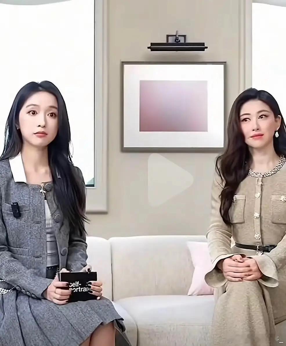 要我说，这场朱珠赢麻了！没见过这么尴尬，灾难级的采访！翁青雅作为主持人分不清主次