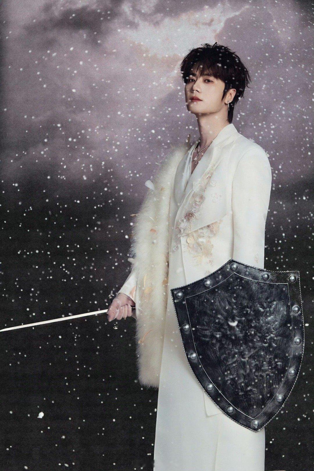 陆虎幼儿园园长即视感虎吉园长今日正式上岗，对萌娃们也太有耐心了吧！这样的幼儿园园