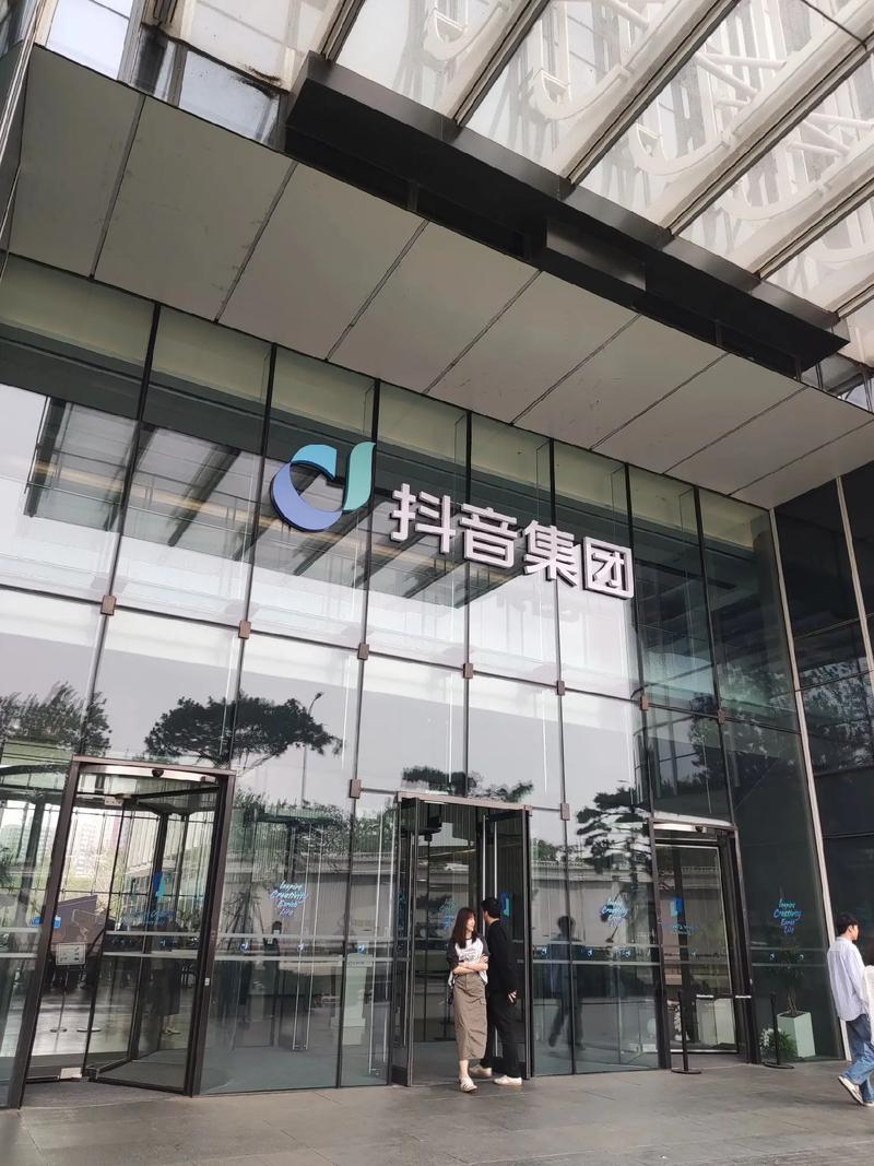 抖音重拳出击！6.9万个账号被处理！！刚刚，抖音发布关于深入治理“色情低俗”