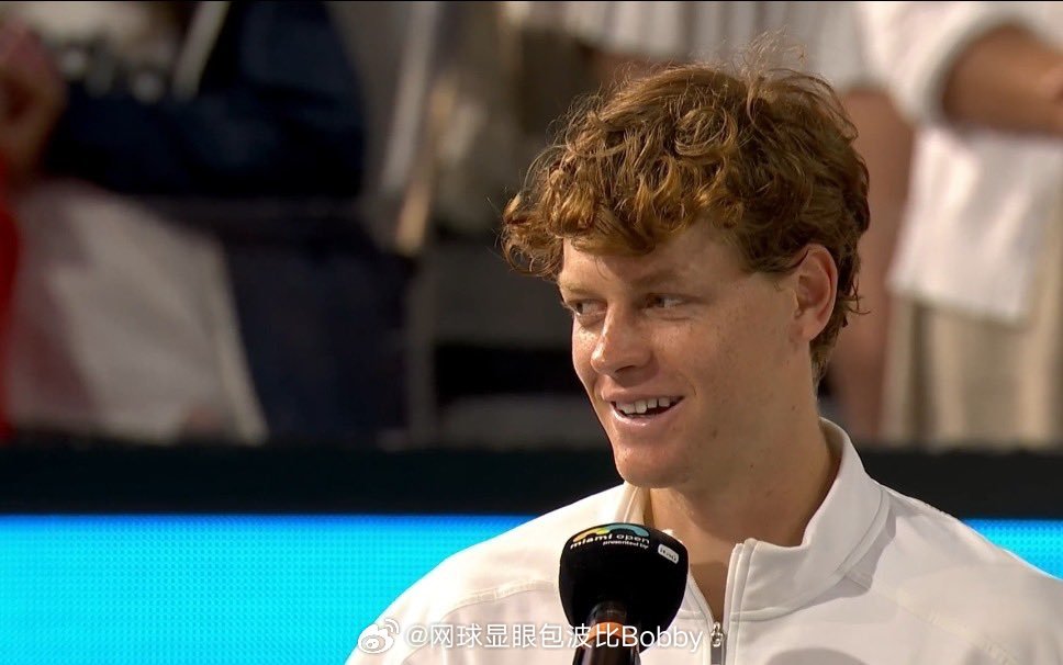 辛纳在击败莱赫卡赢得"阳光双冠"后的发言：首先，我要对吉里说，看到你重返赛场并打