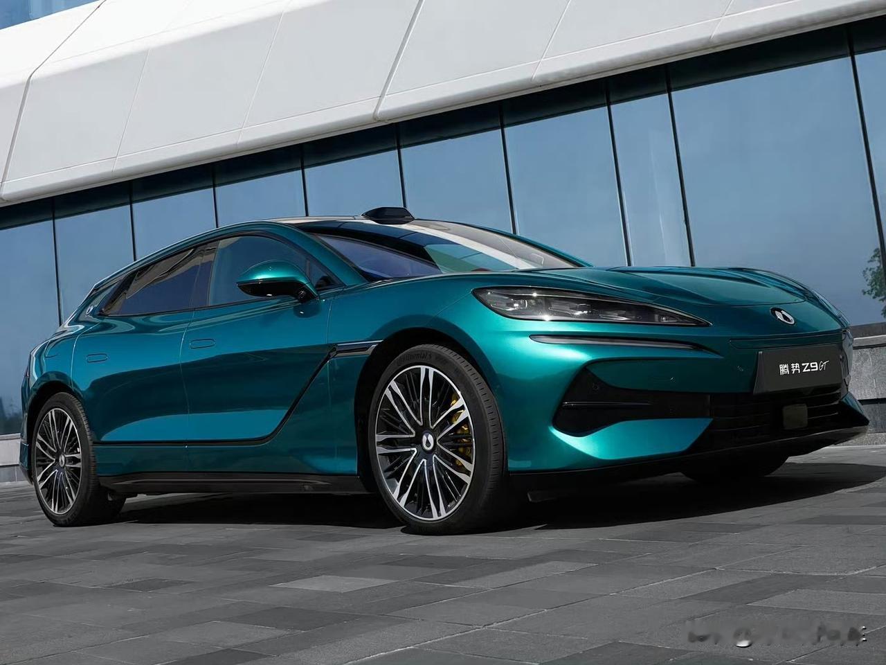 新增熔岩红配色/纯电续航破千公里！新款腾势Z9GT内饰官图发布日前，新款腾势Z