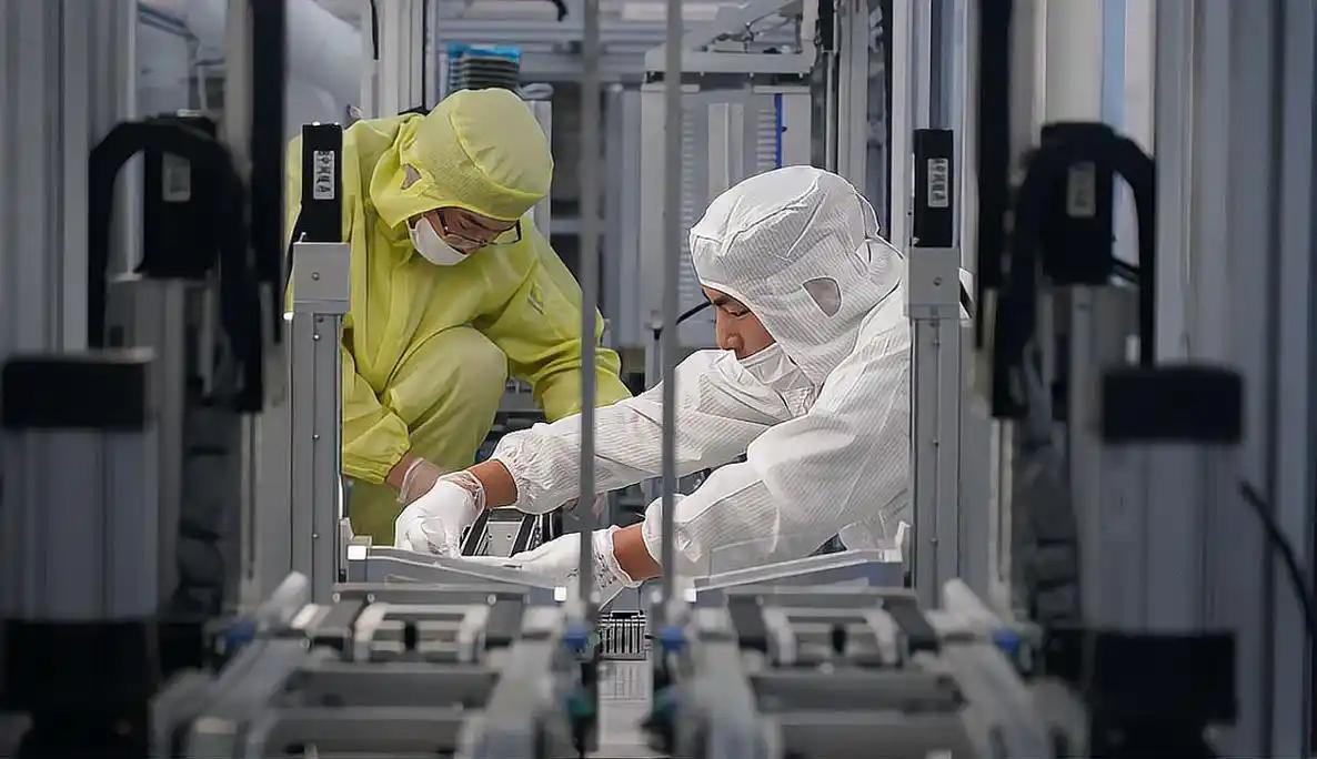 大家发现没，随着中美贸易博弈的不断进行，中美都发现了，中国的底牌越来越多，而美国