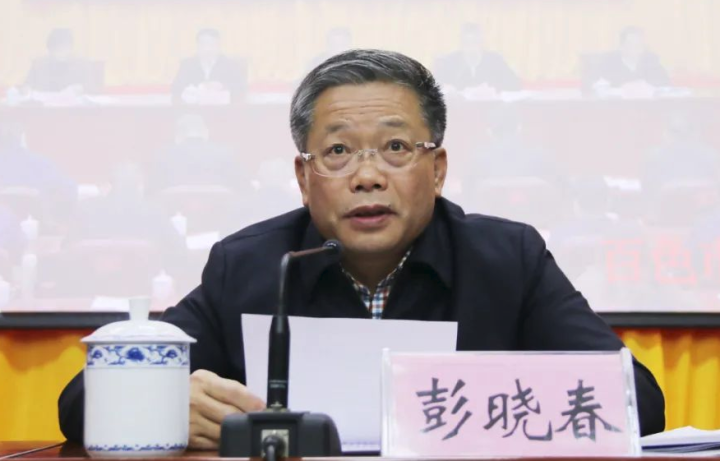 广西: 坚决拥护党中央决定