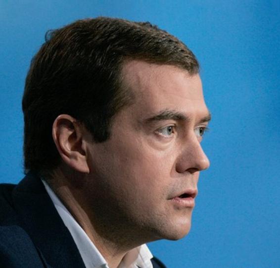 俄罗斯前总统梅德韦杰夫今天发文说：“欧盟终于向基辅当局发放了这笔众人早已知晓的援