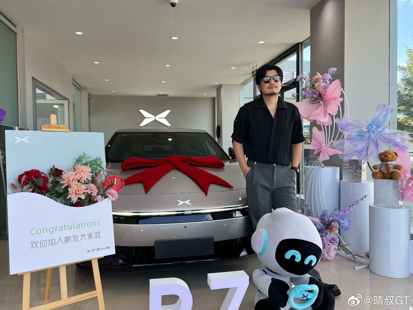 新鹏友🐼好鹏友小鹏汽车小鹏汽车全新小鹏p7太高级了小鹏p7提车