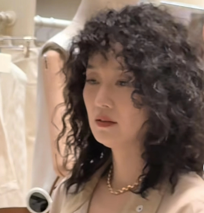 马伊琍现身Prada活动现场生图一出，直接刷屏！不得不说，马伊琍，这也太抢眼了