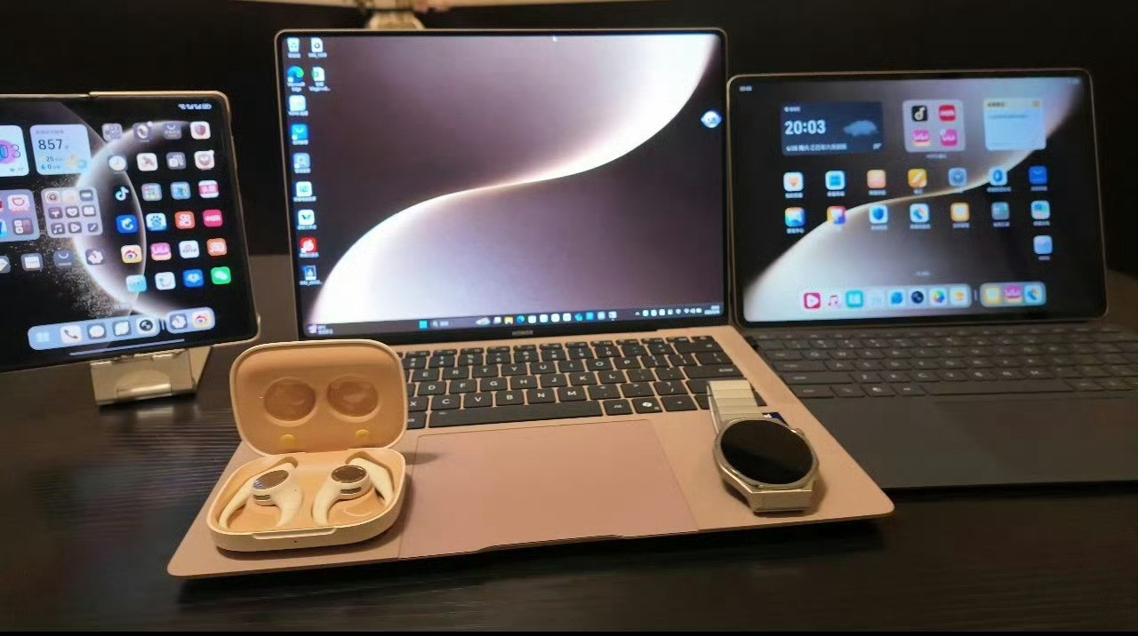 一些人必须要面对一个现实问题那就是荣耀是所有手机厂商中，唯一一个具备可以把Win