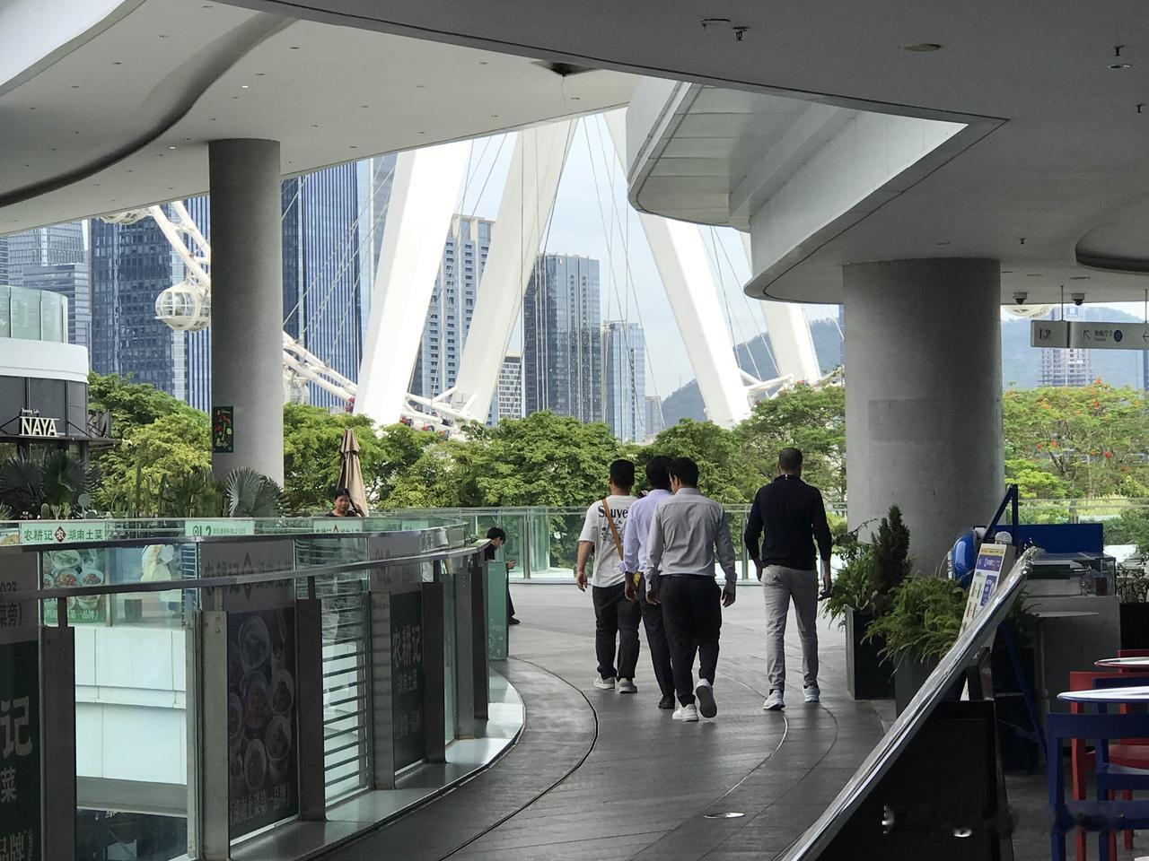 6月8日，新加坡的联合早报说中国人灵活就业人数跨过规模拐点，达到3.2亿，按照我
