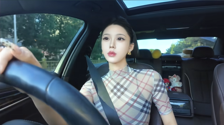 出发去上班的，这个近视不戴眼镜是不行了
