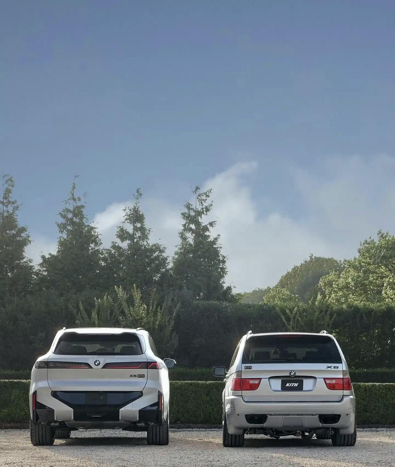 新老宝马X5同框，我想说，E53还是帅，4.8V8带套件的版本更帅，新款外观虽
